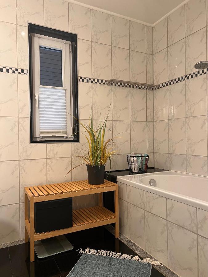 Aussergewoehnliches Haus Mit Sauna, Kamin Und Garten Wilhelmshaven Ngoại thất bức ảnh