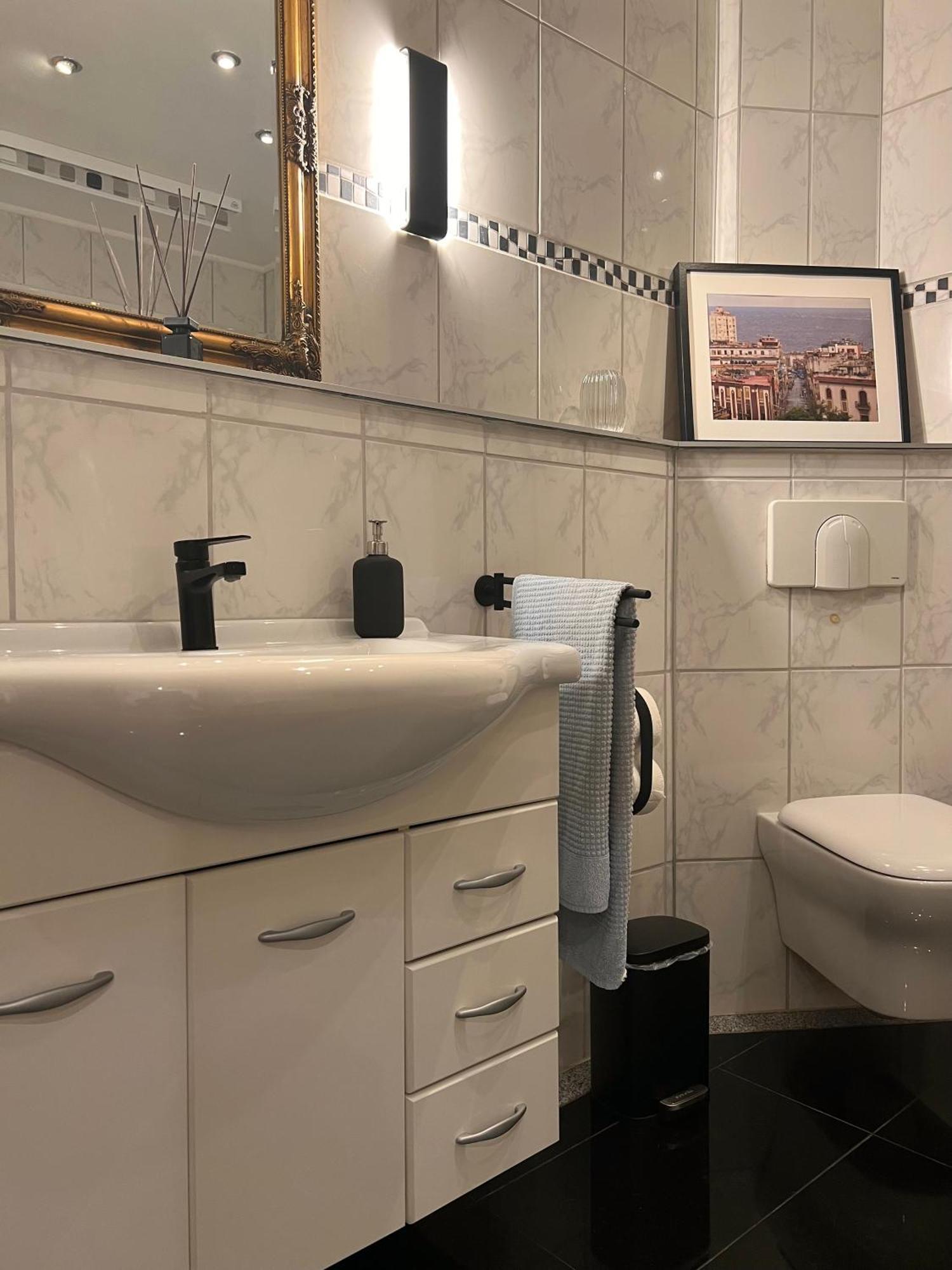 Aussergewoehnliches Haus Mit Sauna, Kamin Und Garten Wilhelmshaven Ngoại thất bức ảnh